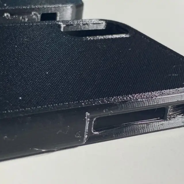 Obal na iPhone z TPU – zadná strana a výrez pre tlačidlá
